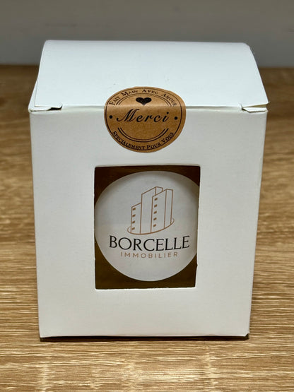 Petit pot de miel personnalisé en coffret cadeau individuel avec étiquette Borcelle Immobilier et sticker Merci.