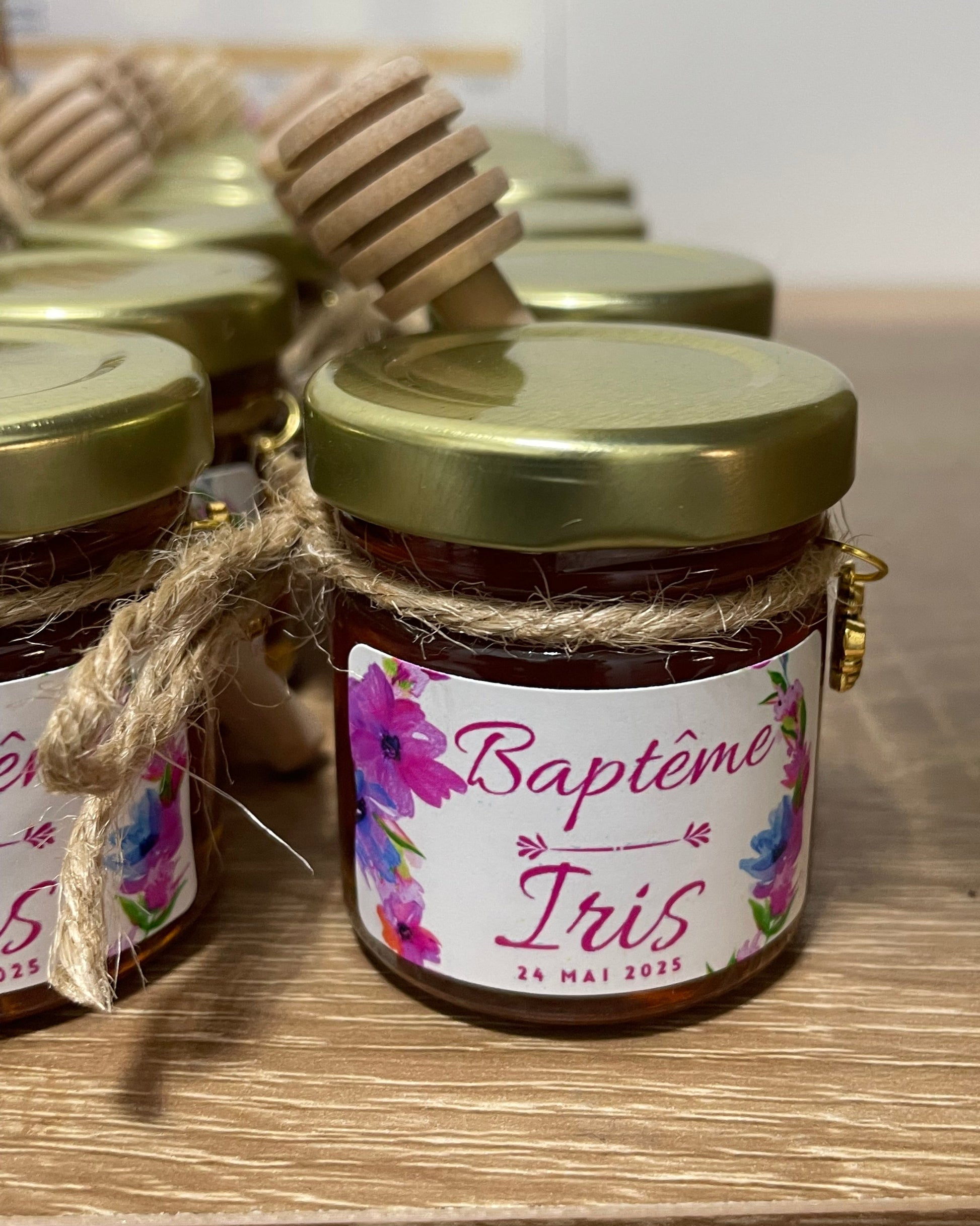 Cadeaux invités pour bapteme - pot de miel de châtaignier personnalisé - Apidelice